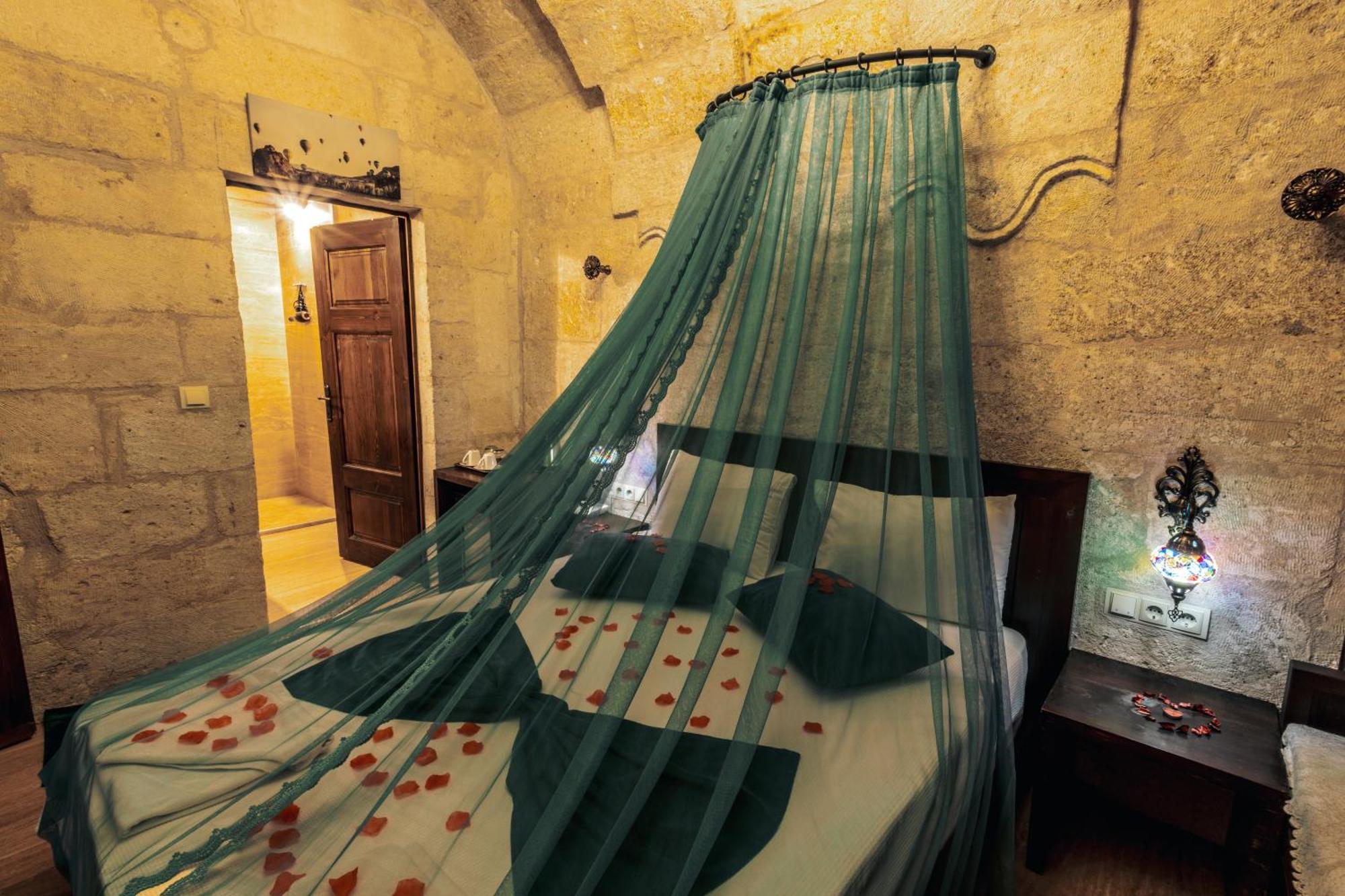 أوروغوبْ Tafana Cave & Stone Lodge المظهر الخارجي الصورة