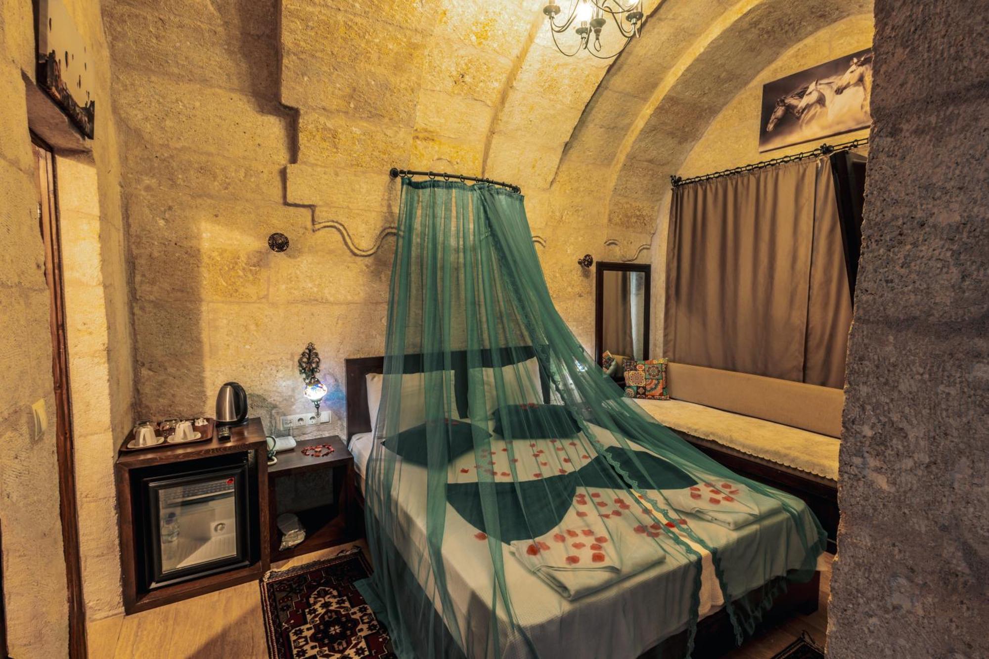 أوروغوبْ Tafana Cave & Stone Lodge المظهر الخارجي الصورة