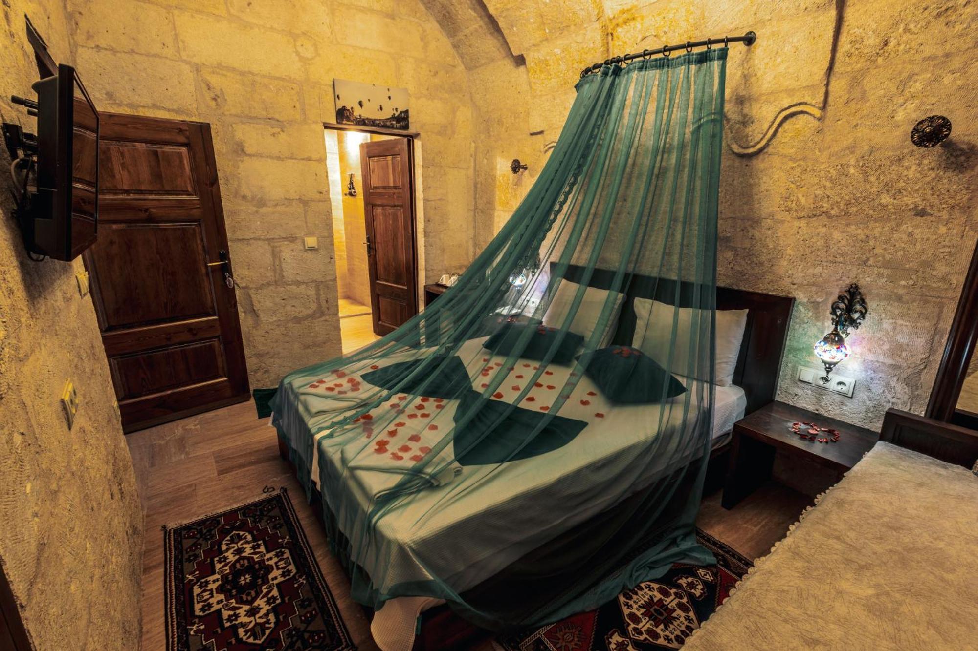 أوروغوبْ Tafana Cave & Stone Lodge المظهر الخارجي الصورة