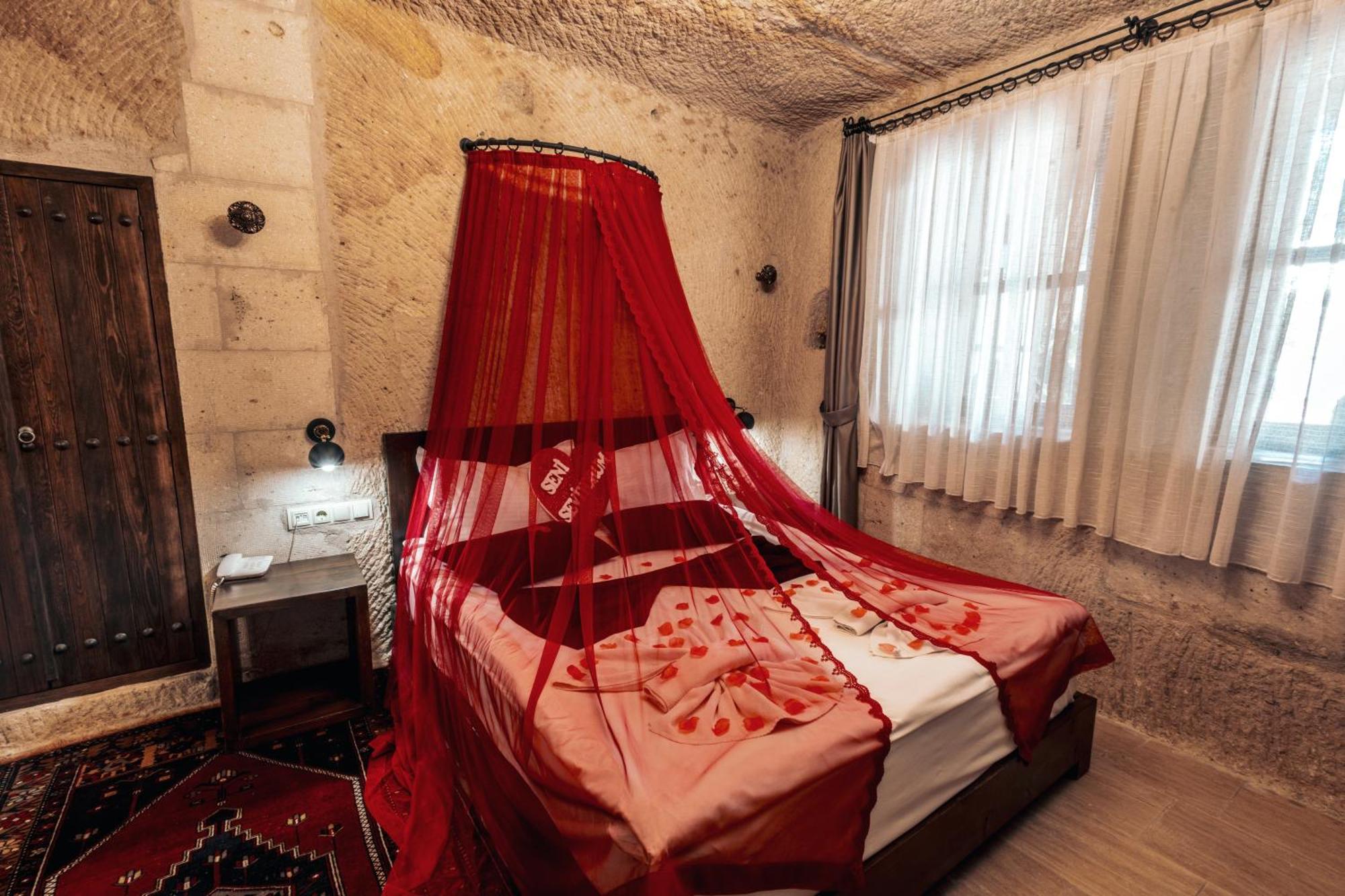 أوروغوبْ Tafana Cave & Stone Lodge المظهر الخارجي الصورة