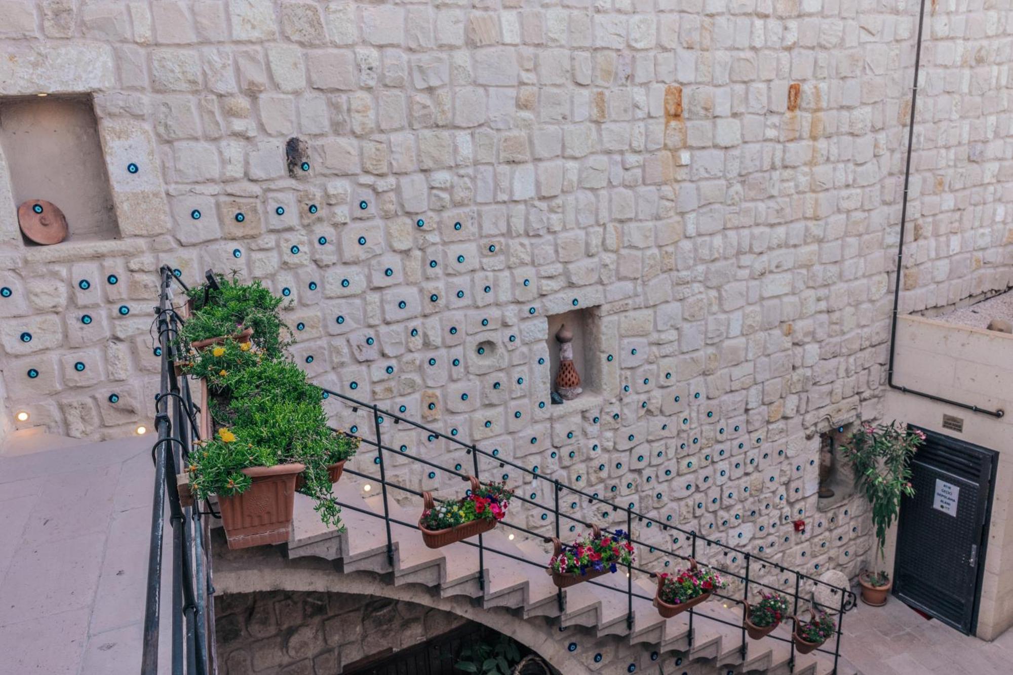 أوروغوبْ Tafana Cave & Stone Lodge المظهر الخارجي الصورة