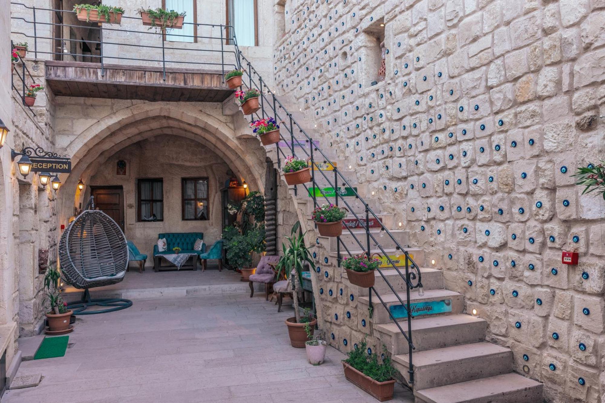 أوروغوبْ Tafana Cave & Stone Lodge المظهر الخارجي الصورة