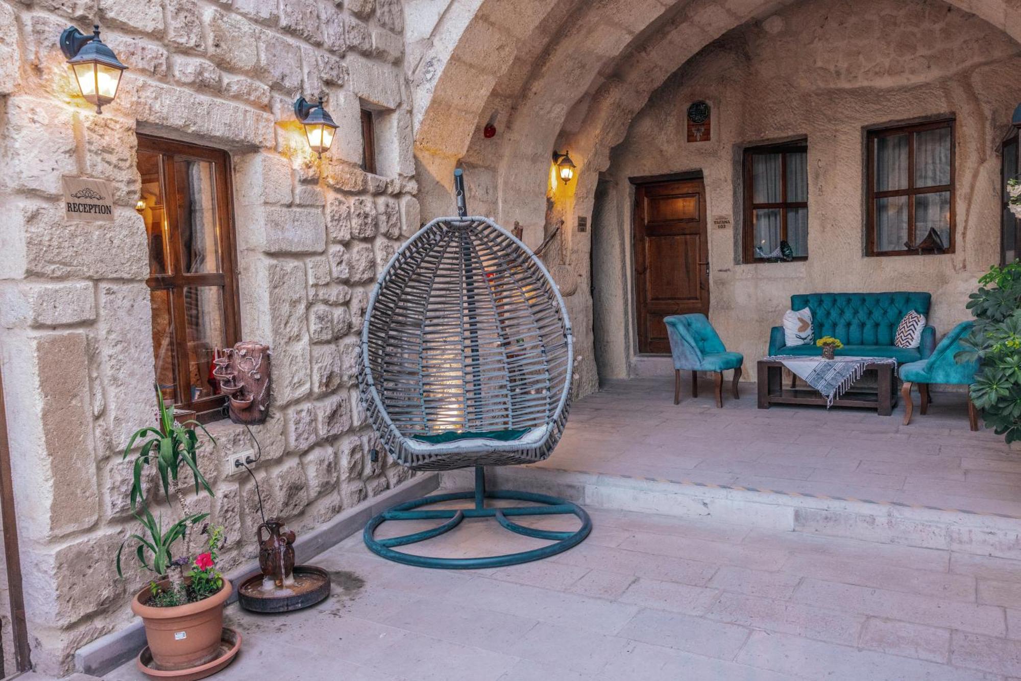 أوروغوبْ Tafana Cave & Stone Lodge المظهر الخارجي الصورة